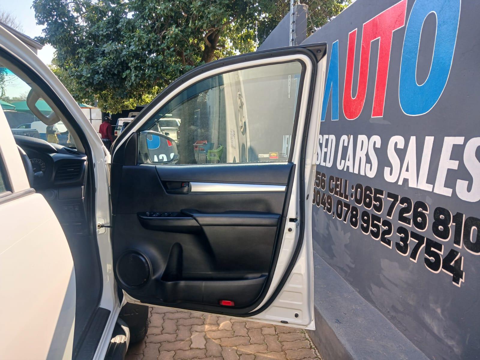 2024 Toyota Hilux 2.4 double cab 4x4 auto — photo 7