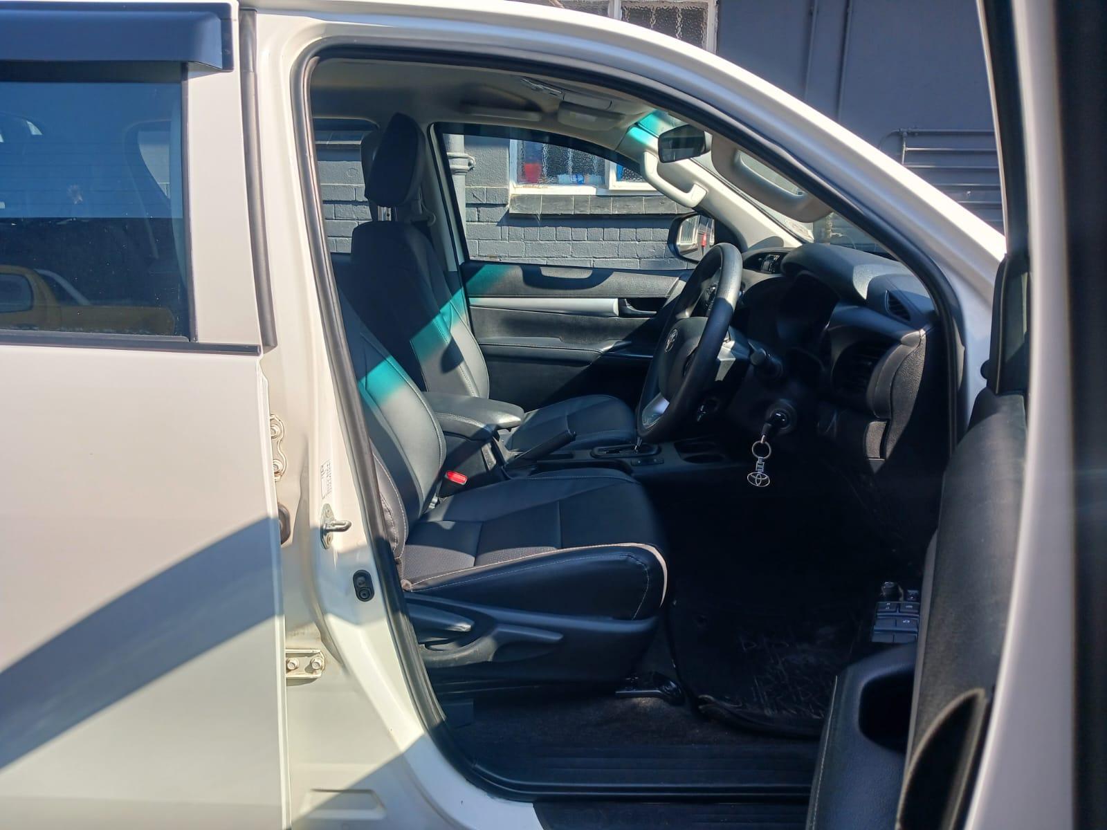 2024 Toyota Hilux 2.4 double cab 4x4 auto — photo 8