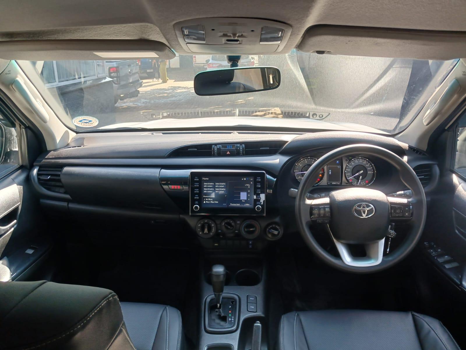 2024 Toyota Hilux 2.4 double cab 4x4 auto — photo 10