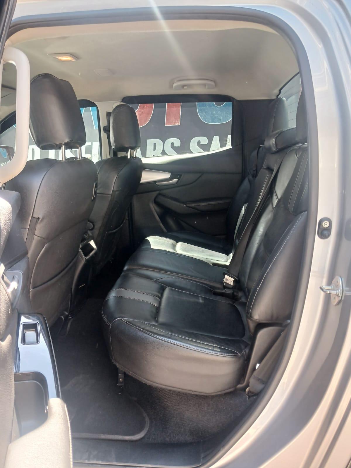 2021 Mazda BT50 3.0 double cab 4x2 automatic — photo 9