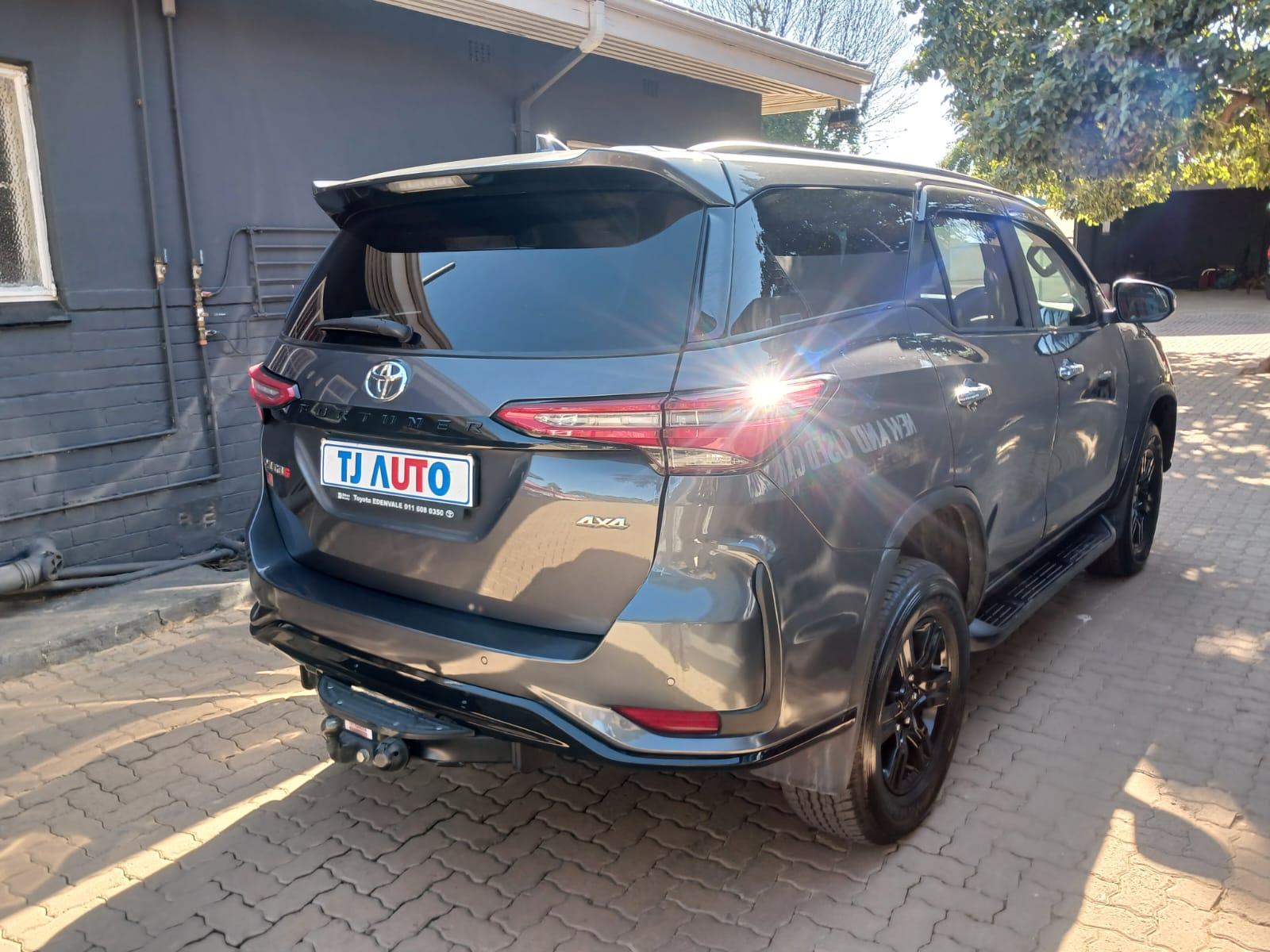 2023 Toyota Fortuner 2,4gd6 automatic 4x4 — photo 6