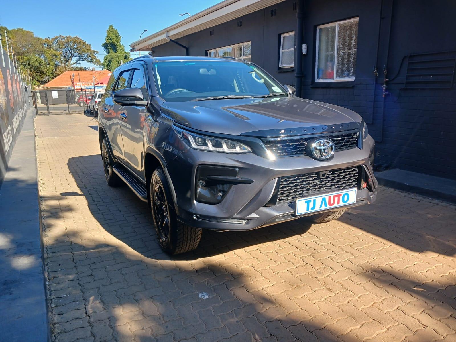 2023 Toyota Fortuner 2,4gd6 automatic 4x4 — photo 3