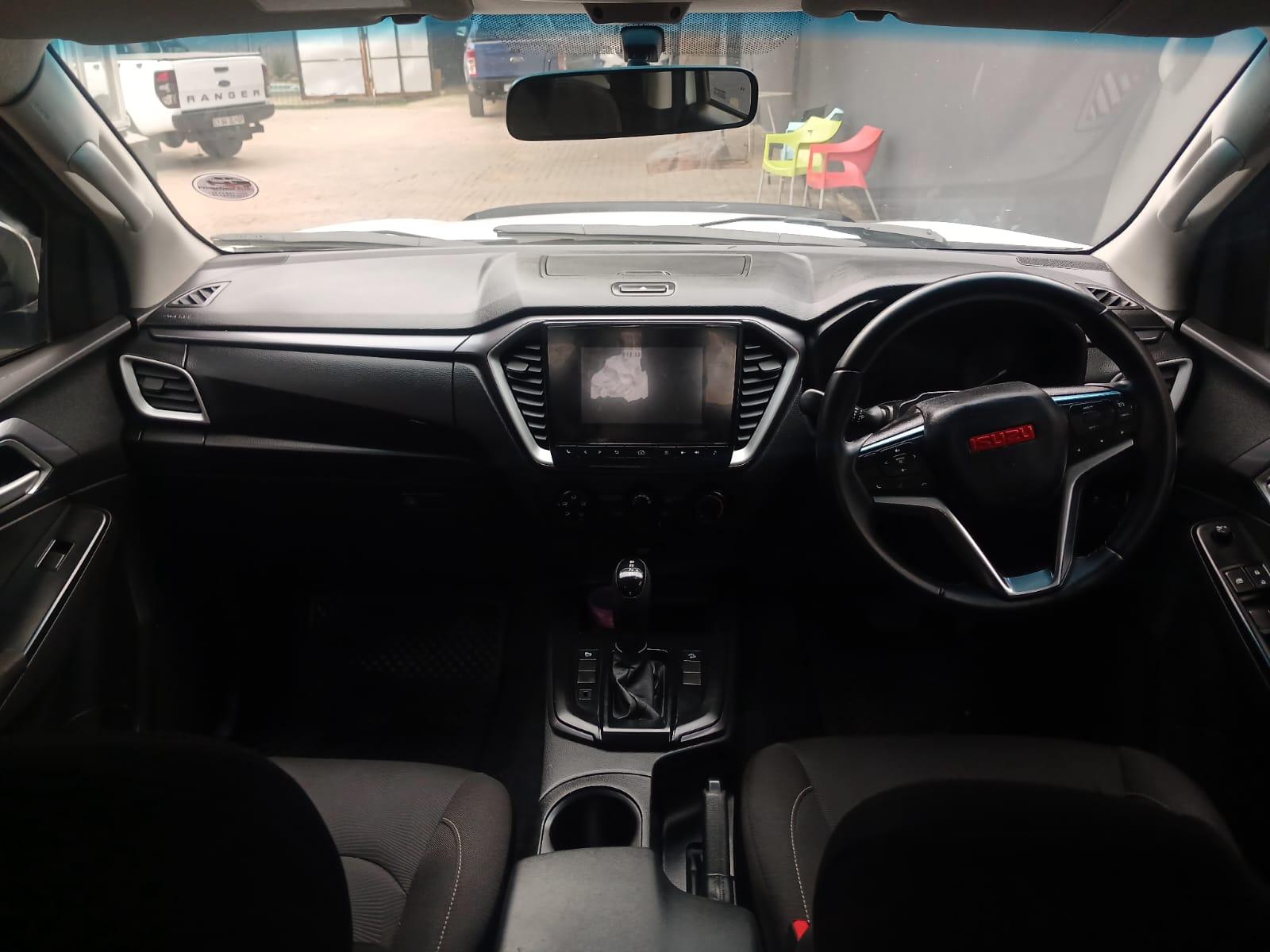 2023 Isuzu D-Max ISUZU D MAX 1.9 DOUBLE CAB 4X2 — photo 6