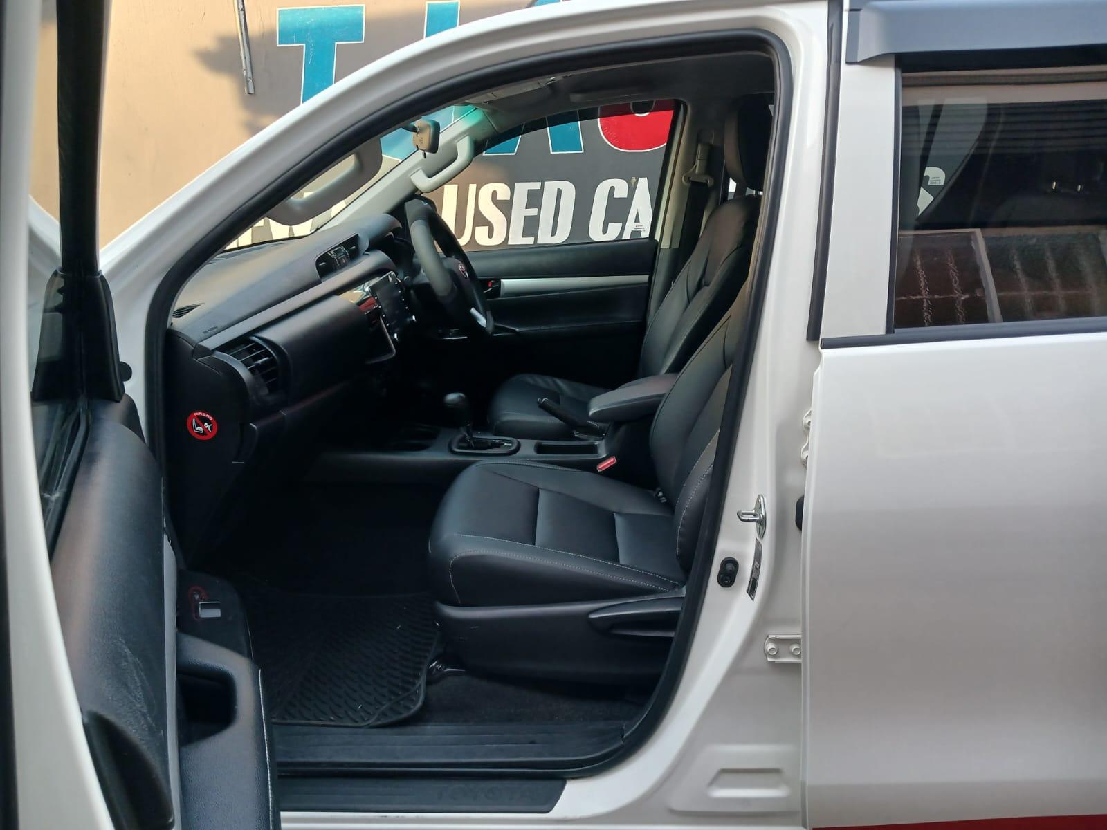 2025 Toyota Hilux 2.4 double cab 4x4 auto — photo 10