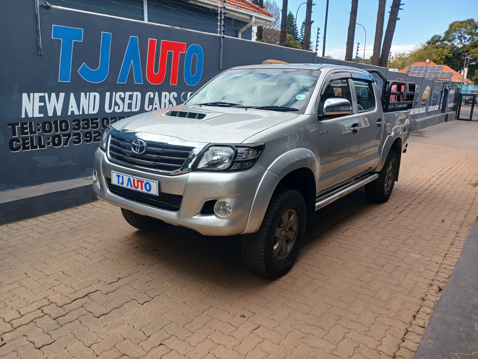 2011 Toyota Hilux 3.0 d4d double cab 4x4 manual
