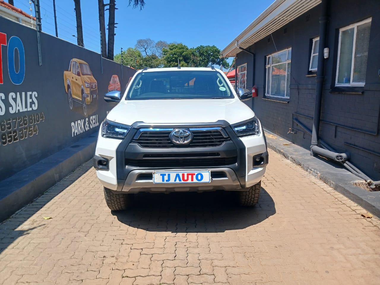 2017 Toyota Hilux 2.8GD-6 DOUBLE CAB RAIDER — photo 2
