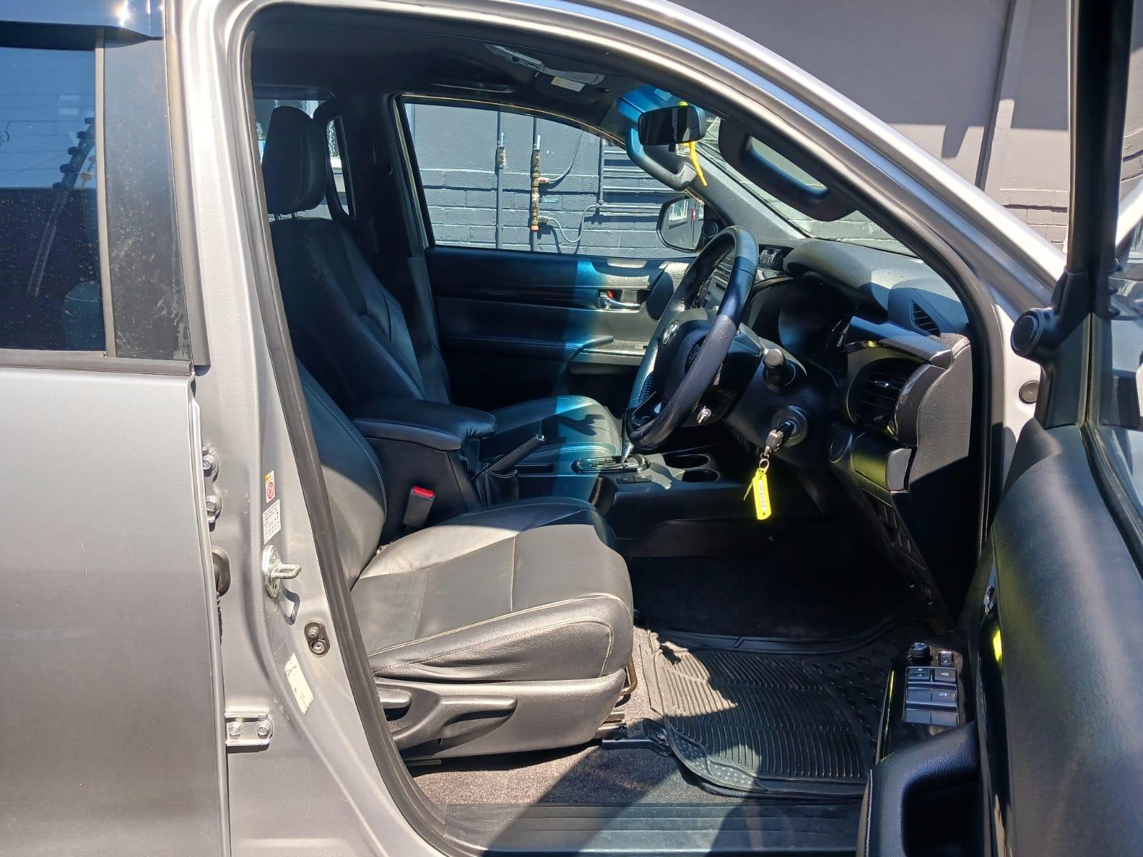 2018 Toyota Hilux 2.8 GD 6 Dakar double cab 4x2 — photo 8
