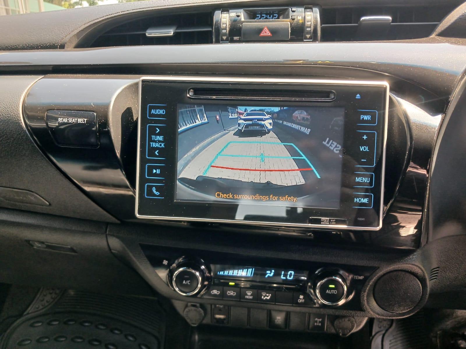 2018 Toyota Hilux 2.8 GD 6 Dakar double cab 4x2 — photo 12