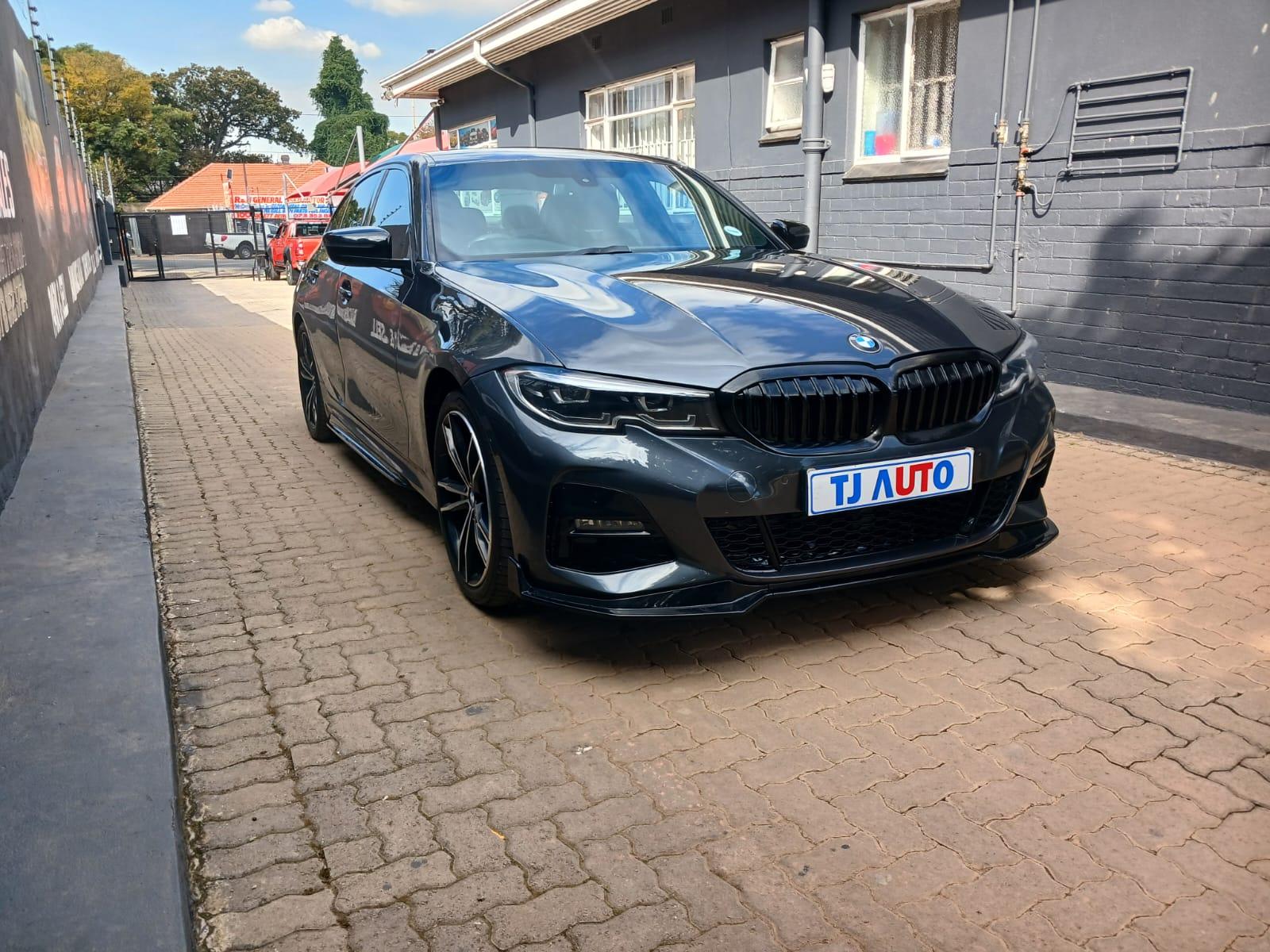 2019 BMW 3 Series 320I GT M SPORT — photo 3