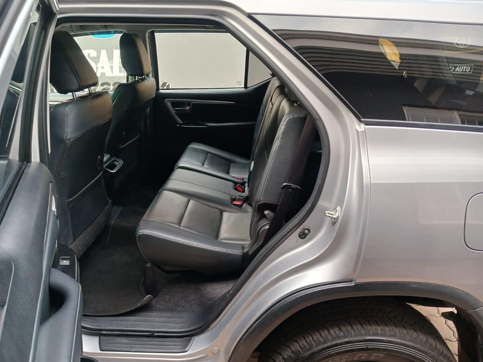 2023 Toyota Fortuner 2,4gd6 automatic 4x4 — photo 12