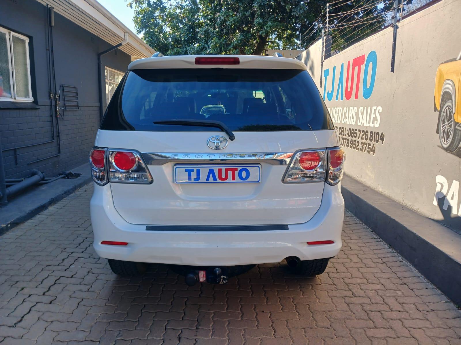 2014 Toyota Fortuner 3.0 D4D 4X2 AUTO — photo 5