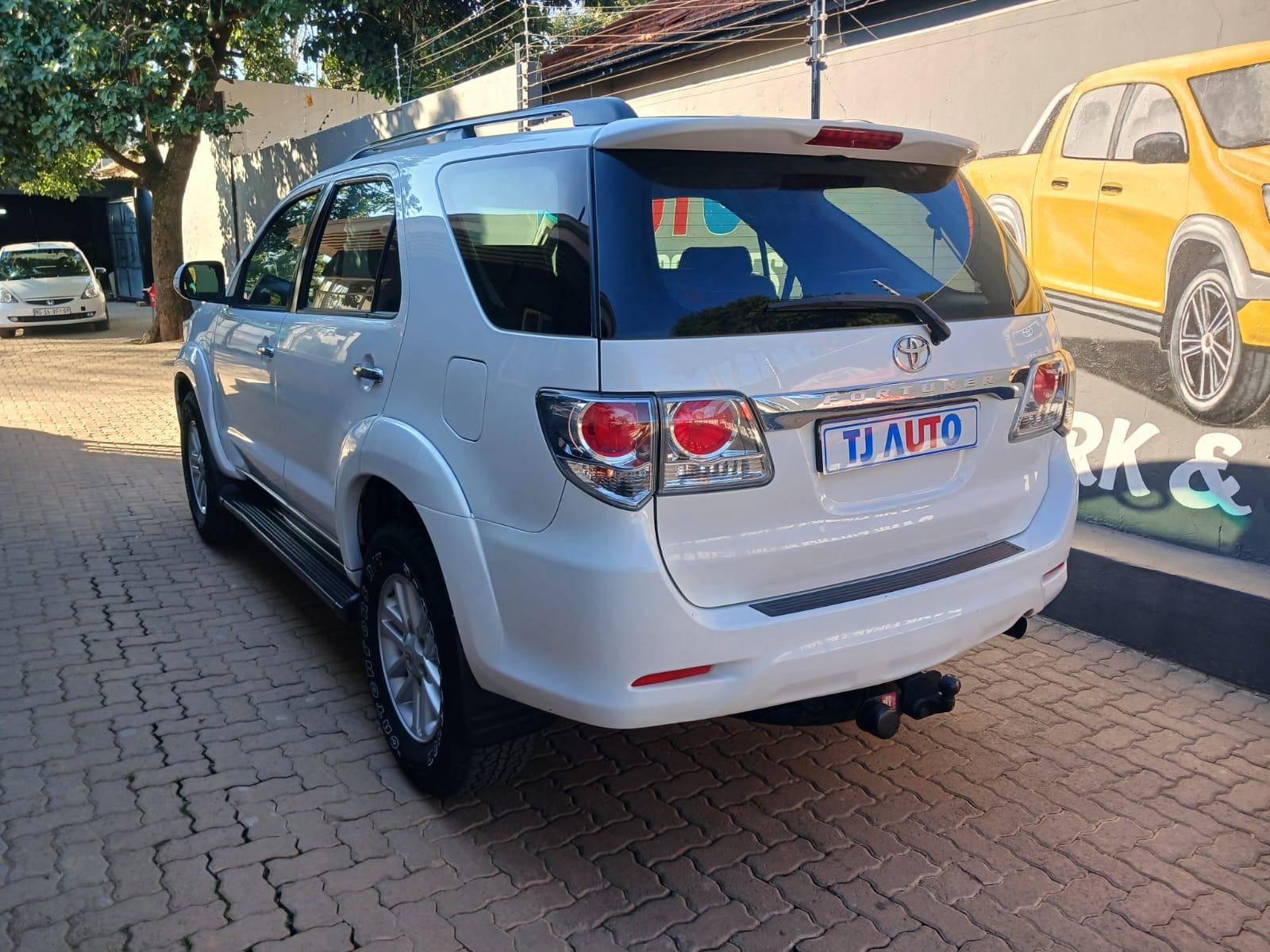 2014 Toyota Fortuner 3.0 D4D 4X2 AUTO — photo 6