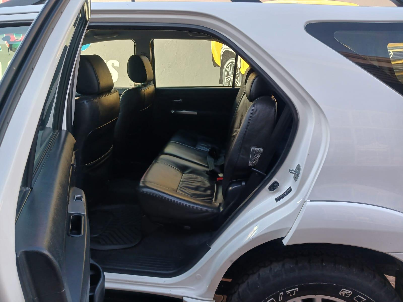 2014 Toyota Fortuner 3.0 D4D 4X2 AUTO — photo 13