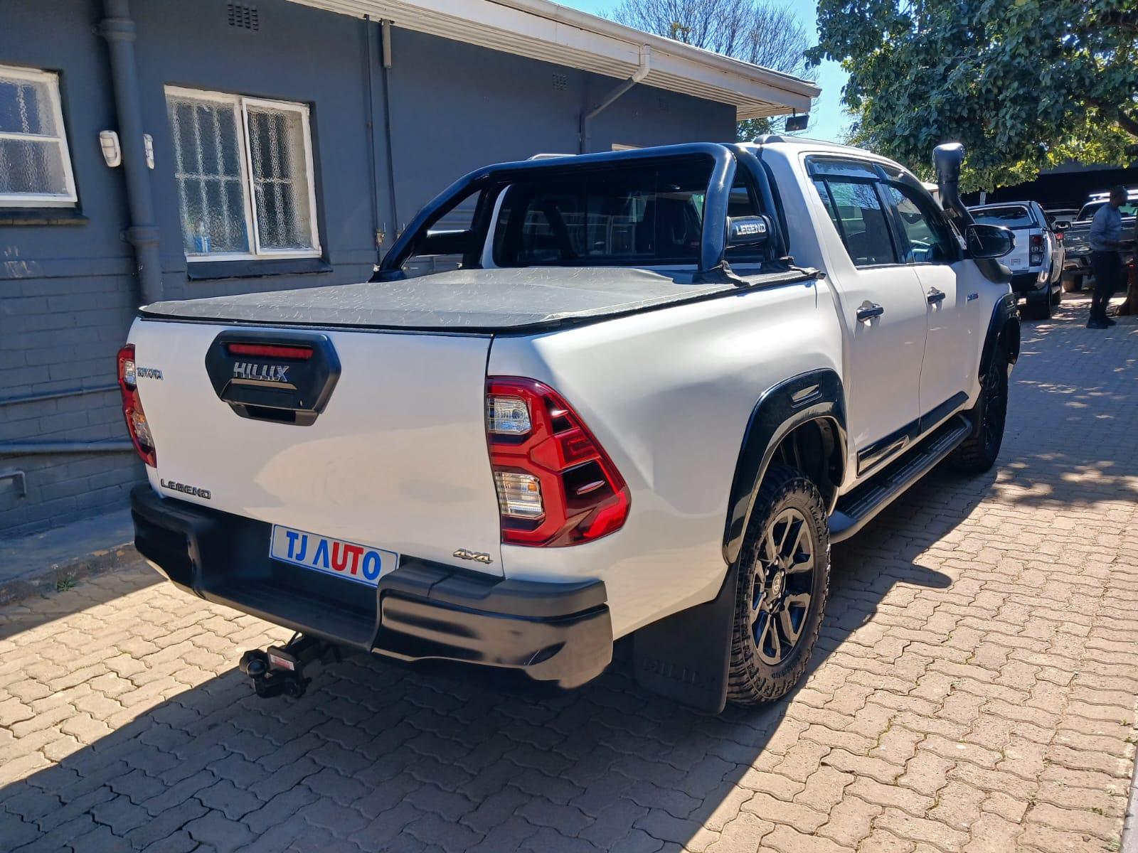 2020 Toyota Hilux 2,4 double cab 4x4 manual — photo 6