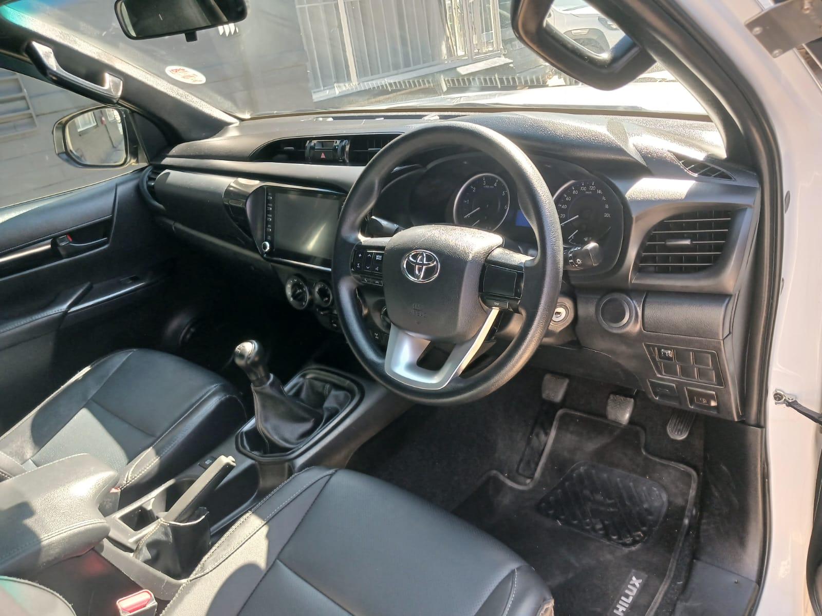 2020 Toyota Hilux 2,4 double cab 4x4 manual — photo 7