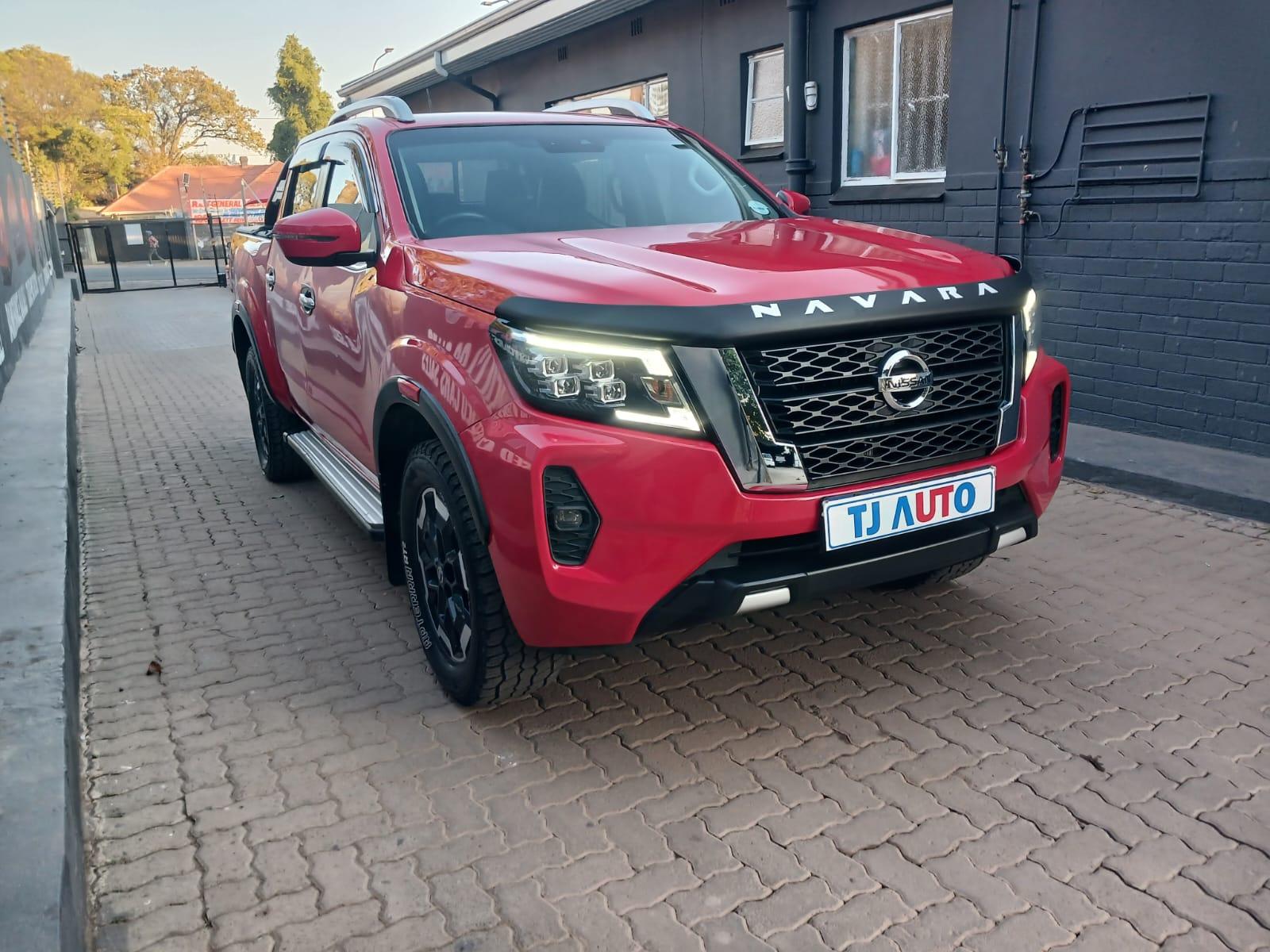 2022 Nissan Navara 2,5 double cab tddi se 4x4 — photo 3