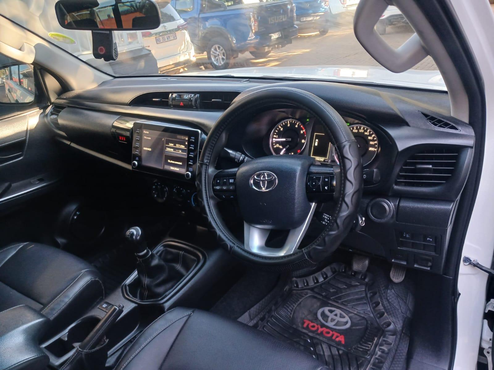 2021 Toyota Hilux 2.4 DOUBLE CAB 4X2 SRX — photo 8