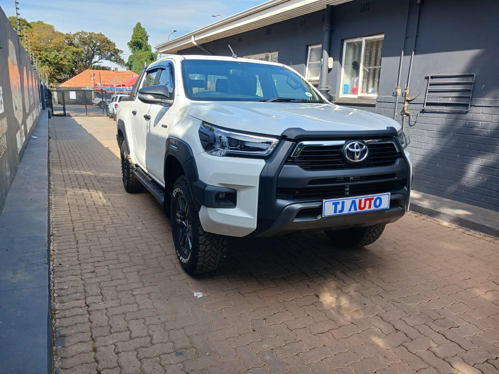 2019 Toyota Hilux 2.4GD6 DOUBLE CAB AUTOMATIC 4X2 — photo 3