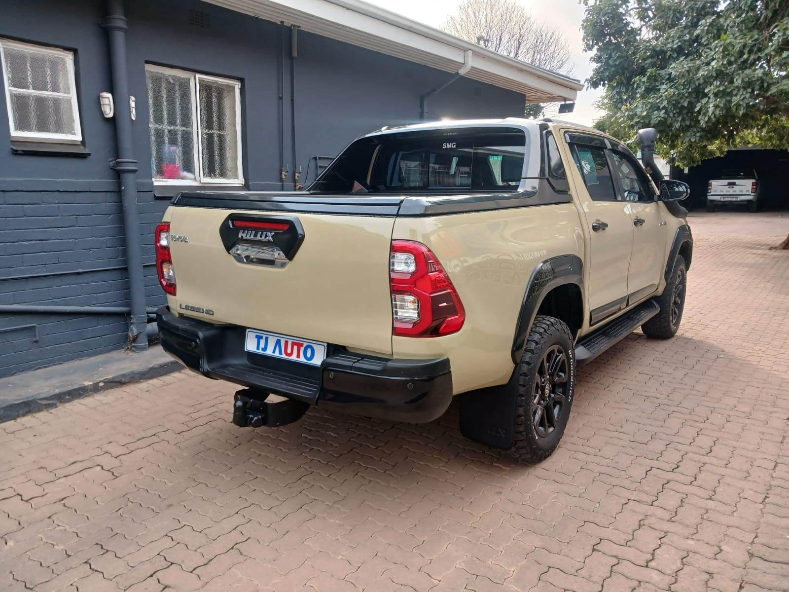 2022 Toyota Hilux 2.8 double cab legend 4x4 automatic — photo 4