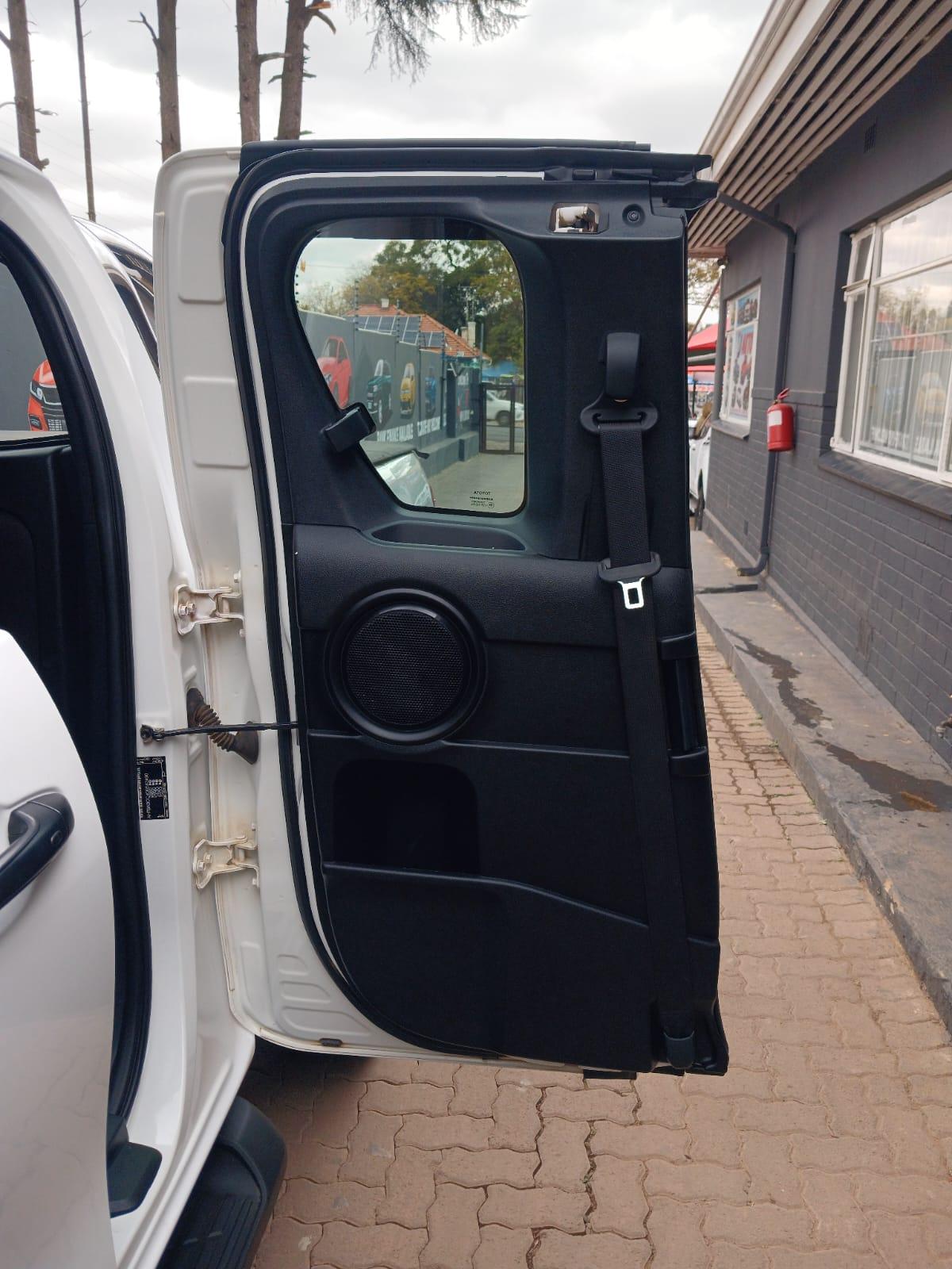 2025 Toyota Hilux 2.8GD-6 Xtra CAB 4x4 LEGEND AUTO — photo 13
