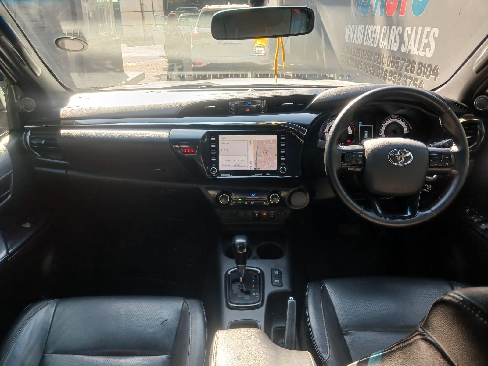 2020 Toyota Hilux 2.8GD6 LEGEND 50 DOUBLE CAB AUTO — photo 11