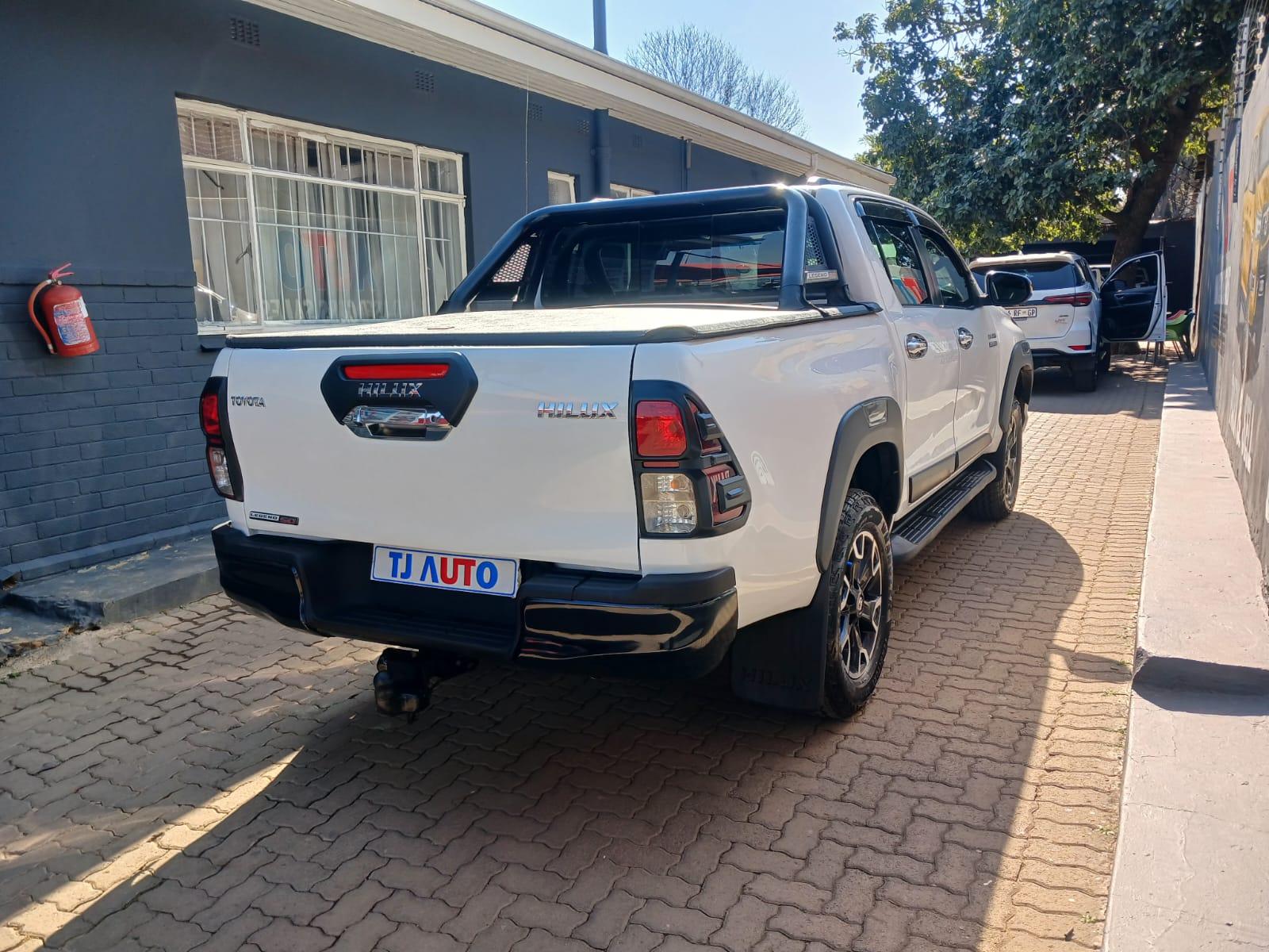 2020 Toyota Hilux 2.8GD6 LEGEND 50 DOUBLE CAB AUTO — photo 4