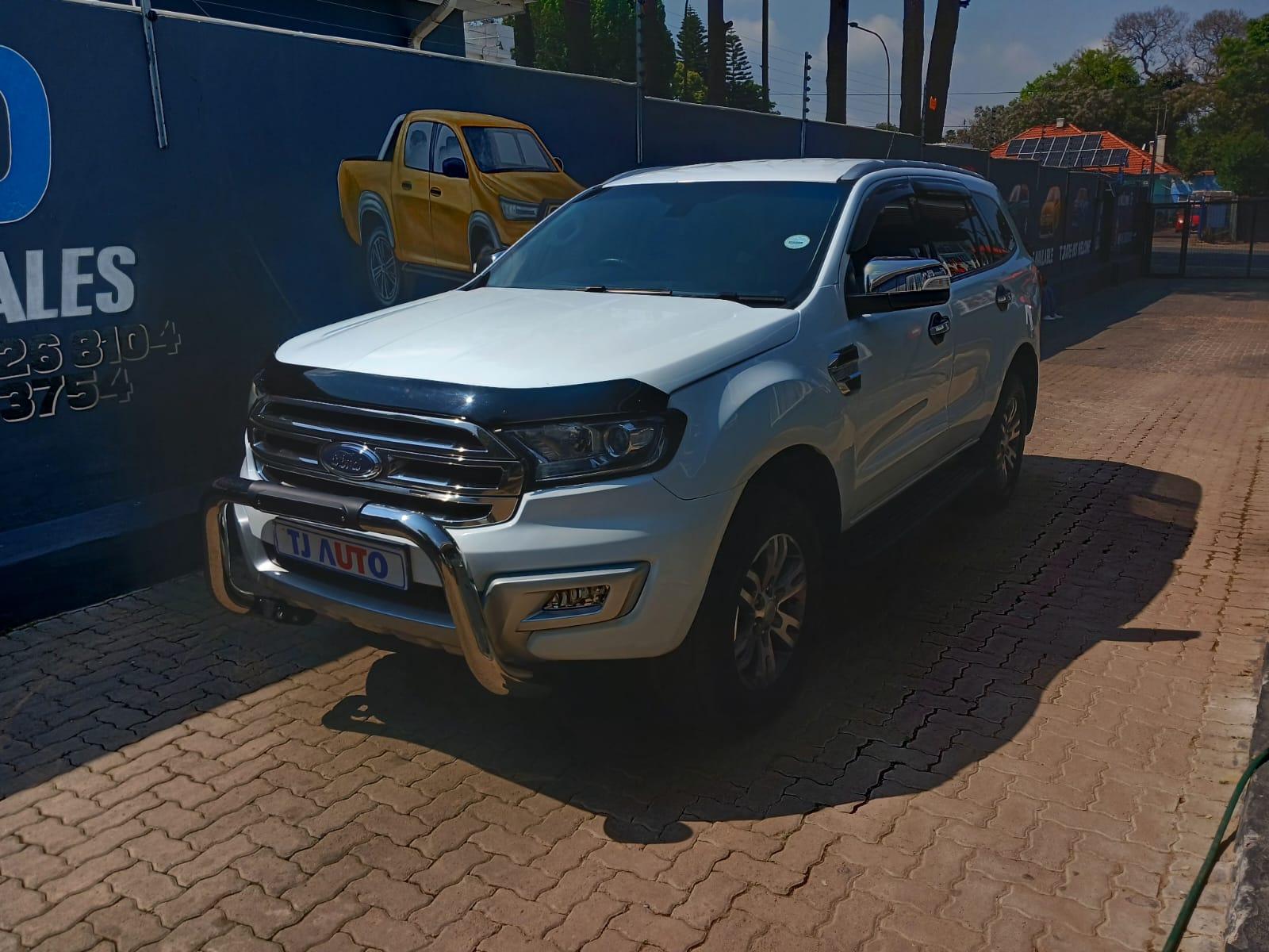 2017 Ford Everest 3,2XLT AUTOMATIC 4X2