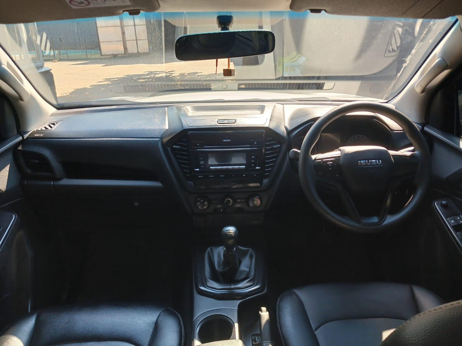 2025 Isuzu D-Max ISUZU D MAX 1.9 DOUBLE CAB 4X2 — photo 7