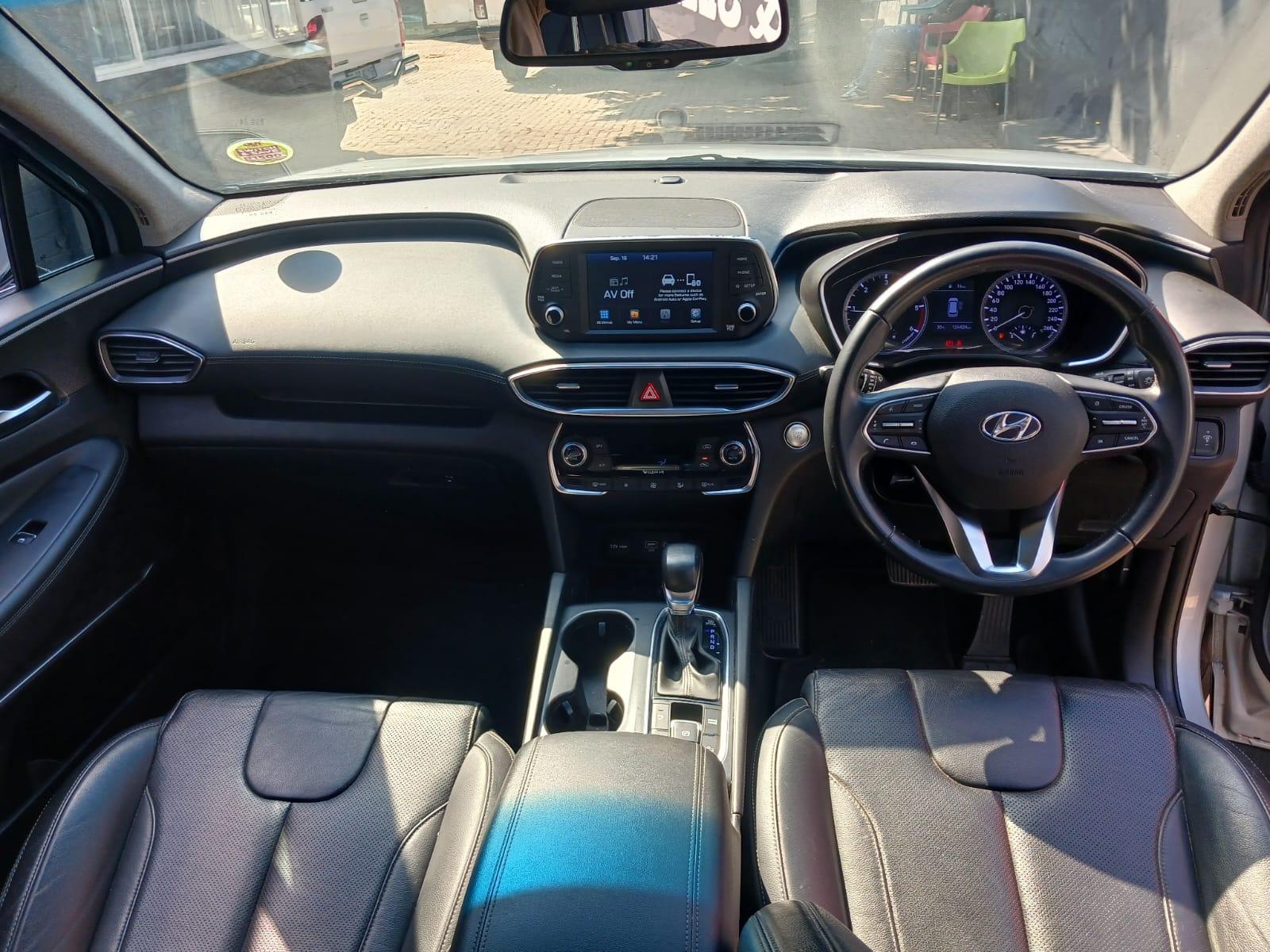 2020 Hyundai Santa Fe 2.2 automatic diesel — photo 9
