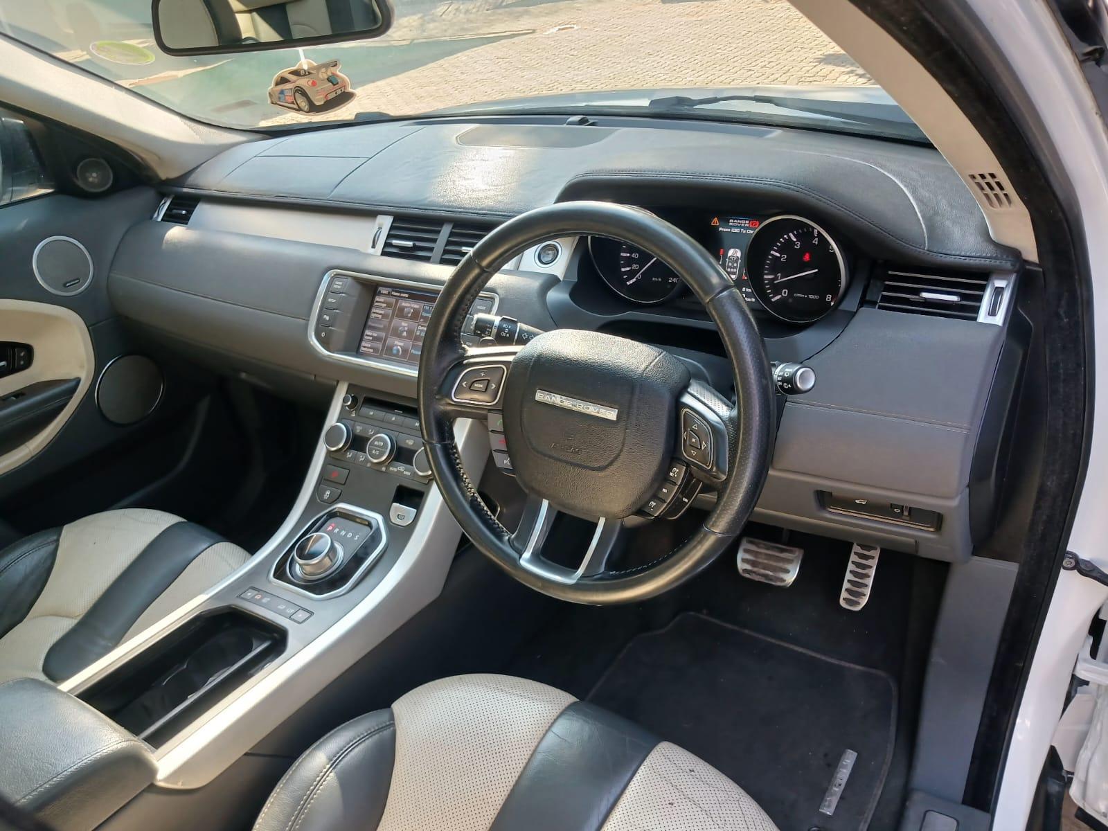 2012 Land Rover Range Rover Evoque SI4 AUTOMATIC — photo 10