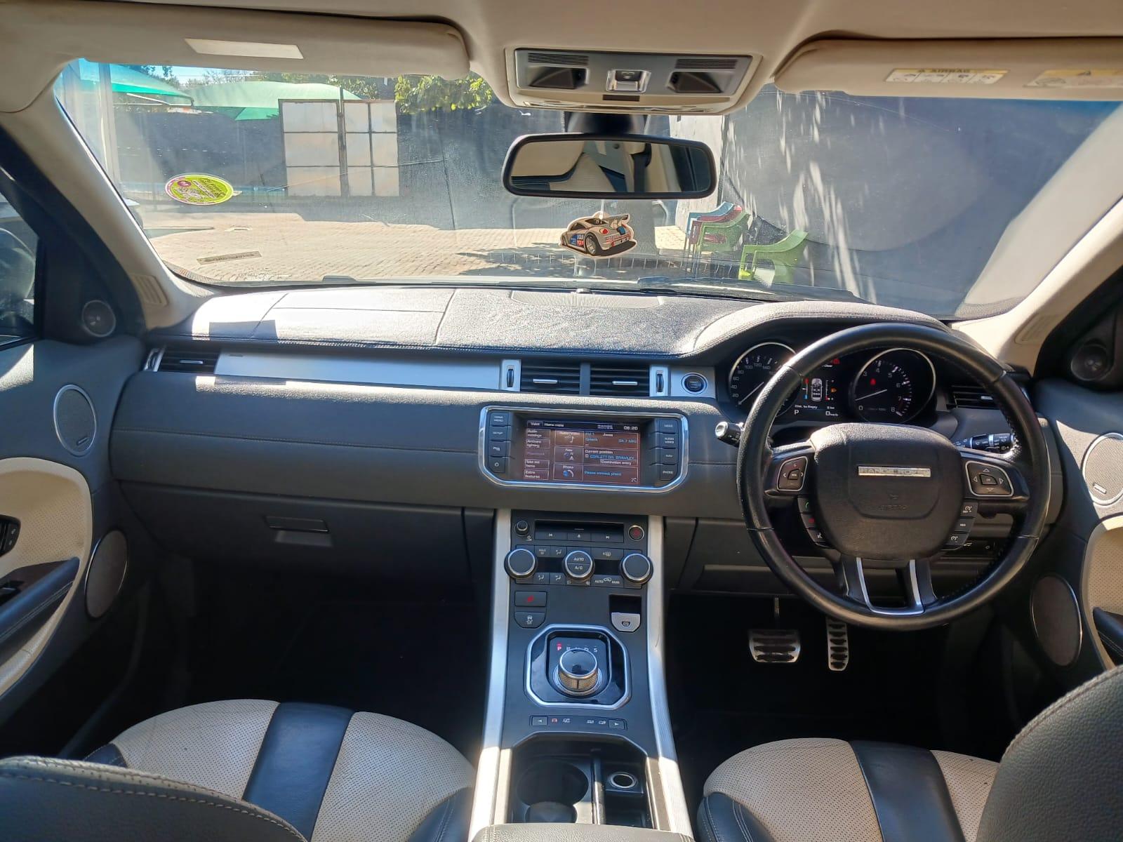 2012 Land Rover Range Rover Evoque SI4 AUTOMATIC — photo 13