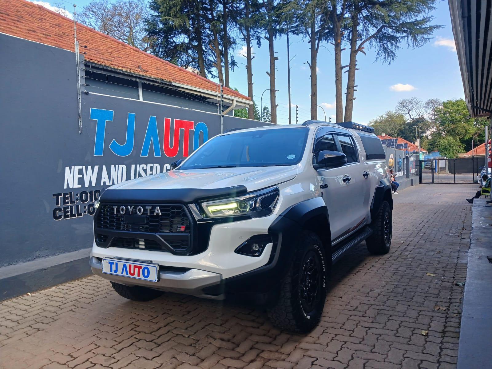2026 Toyota Hilux 2.8 DOUBLE CAB 4X4 AUTOMATIC GR SPORT — photo 1