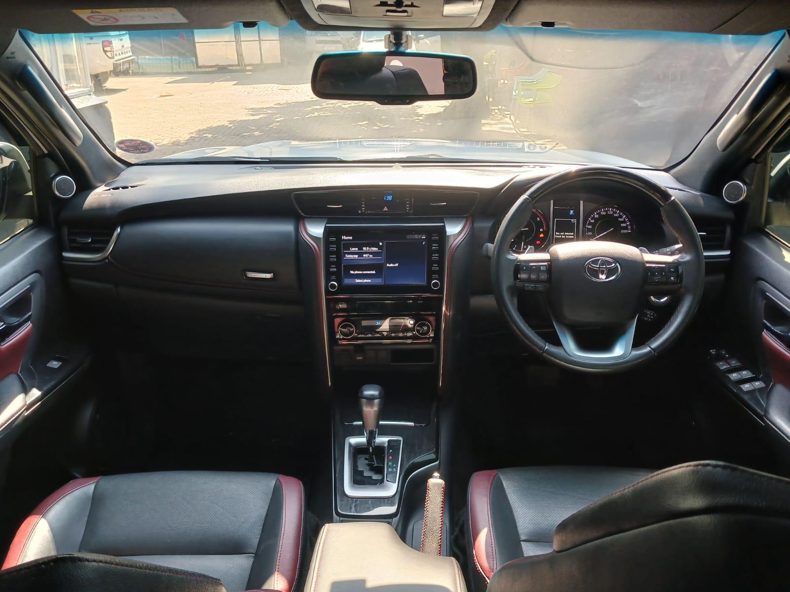 2025 Toyota Fortuner 2,4gd6 automatic 4x4 — photo 11