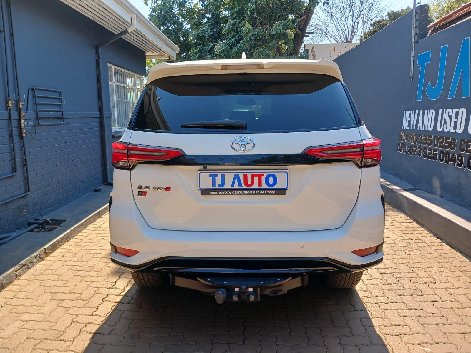 2025 Toyota Fortuner 2,4gd6 automatic 4x4 — photo 5