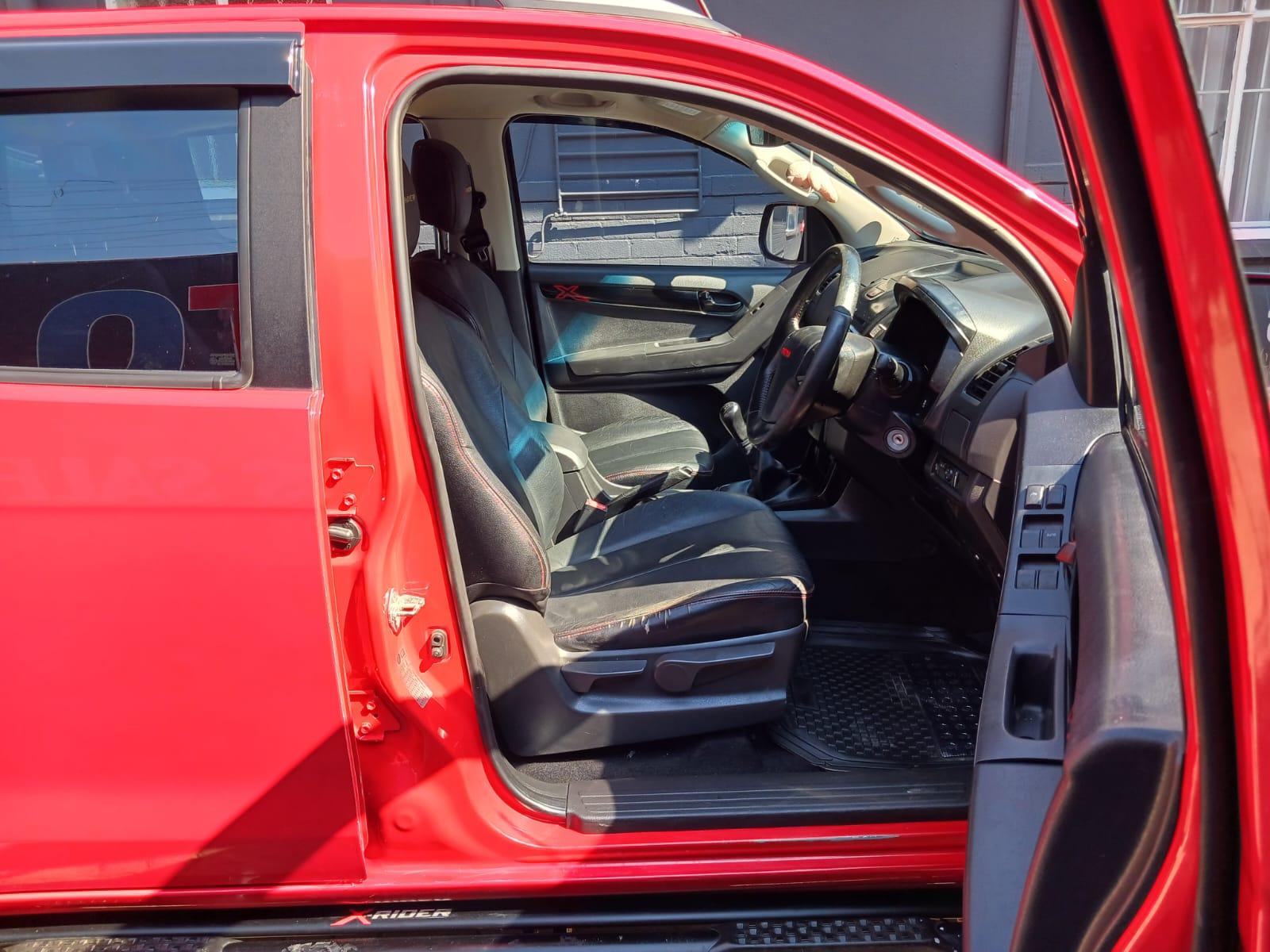 2019 Isuzu KB250 ISUZU KB250 DOUBLE CAB X RIDER — photo 9