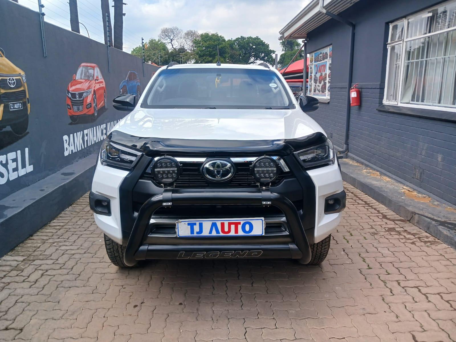 2023 Toyota Hilux 2.4 double cab 4x4 auto — photo 2