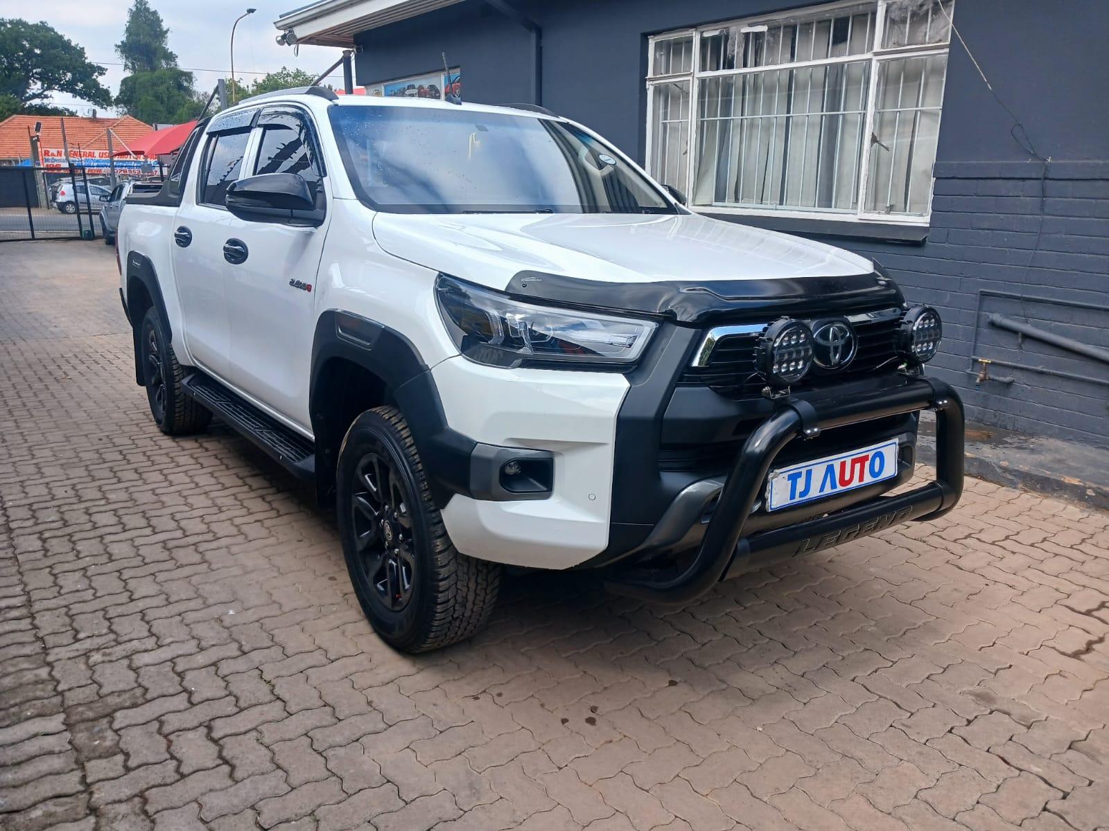 2023 Toyota Hilux 2.4 double cab 4x4 auto — photo 3