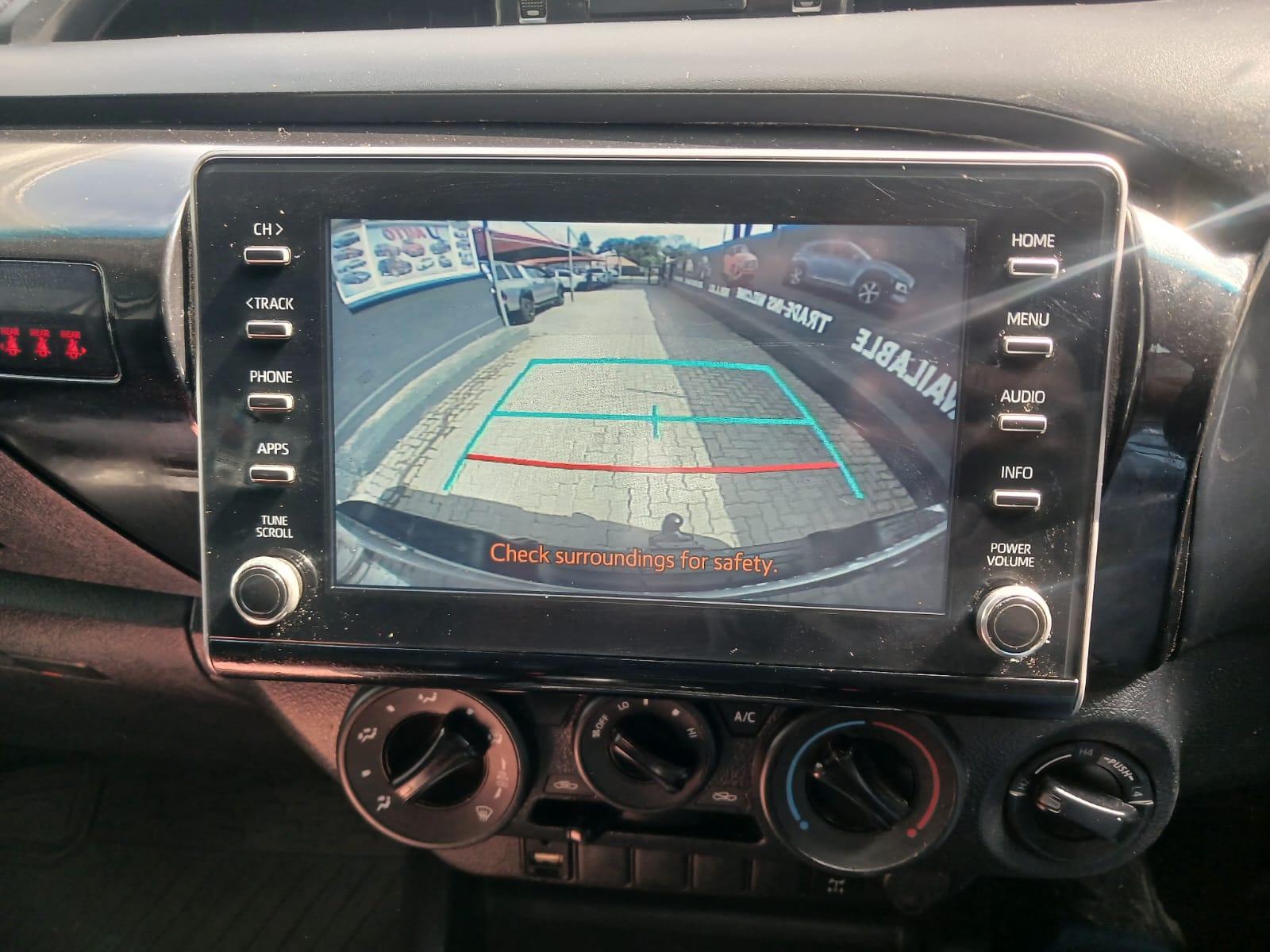 2023 Toyota Hilux 2.4 double cab 4x4 auto — photo 7