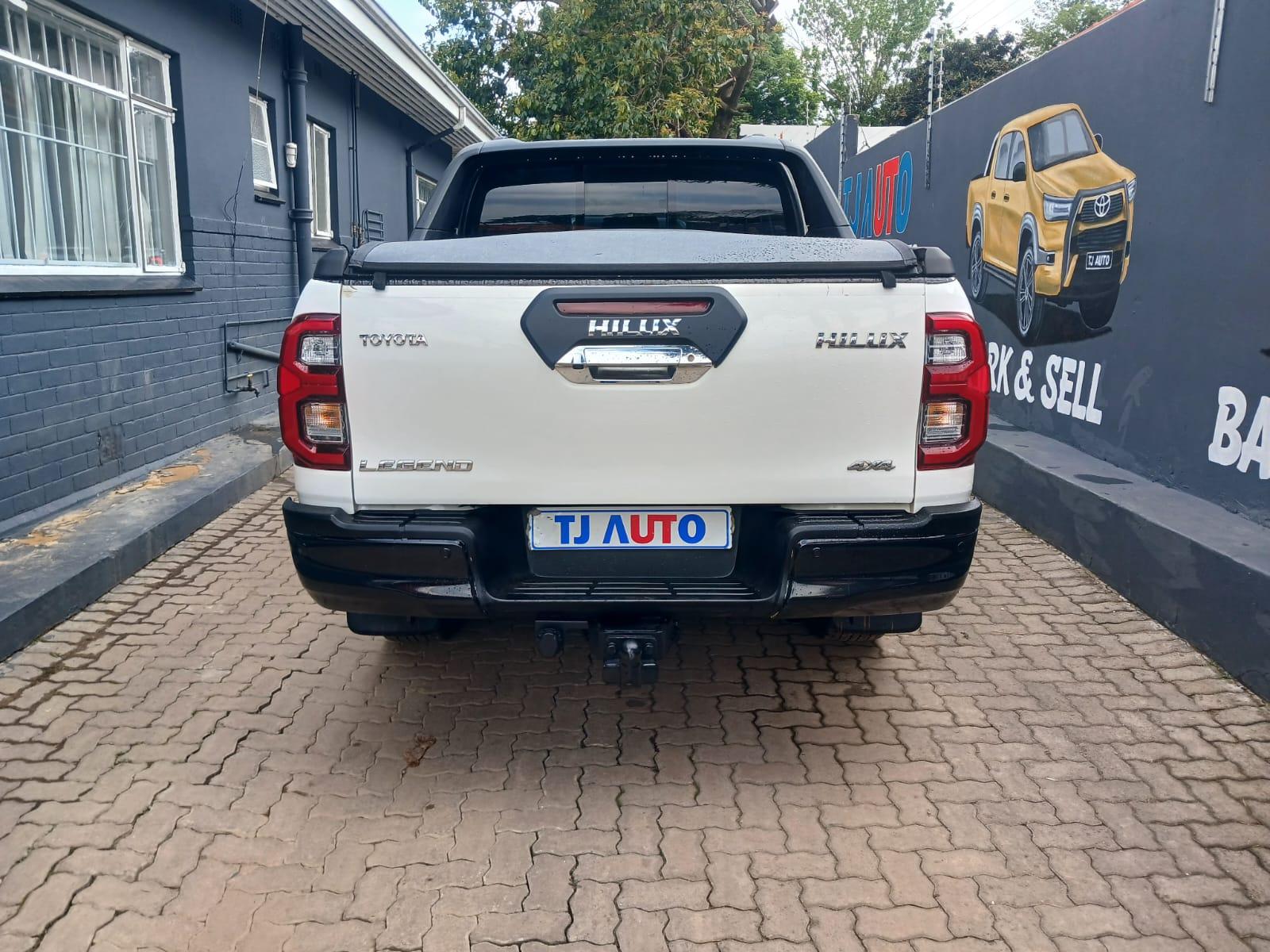 2023 Toyota Hilux 2.4 double cab 4x4 auto — photo 5