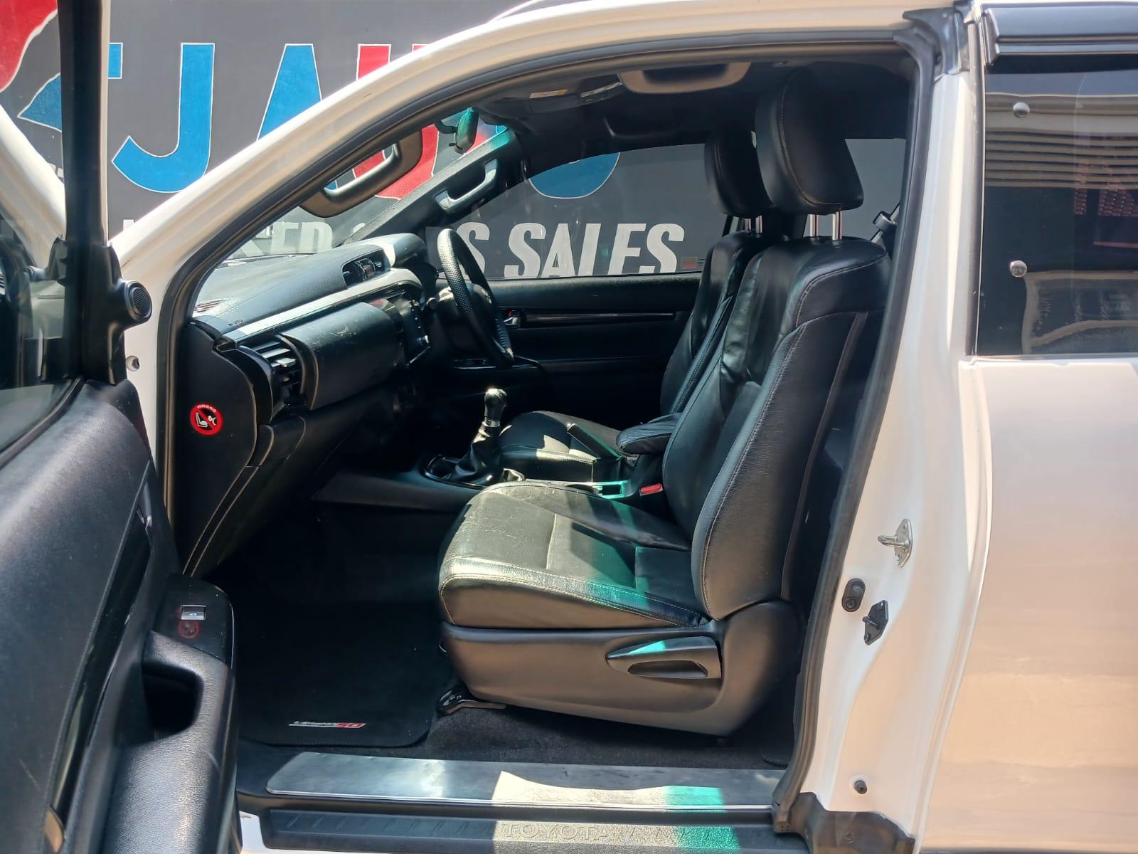 2020 Toyota Hilux 2.8GD6 EXTRA CAB 4X2 LEGEND 50 — photo 7