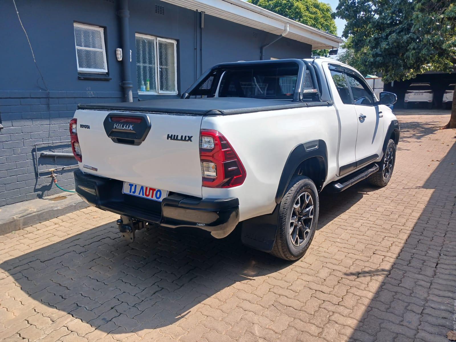 2020 Toyota Hilux 2.8GD6 EXTRA CAB 4X2 LEGEND 50 — photo 6