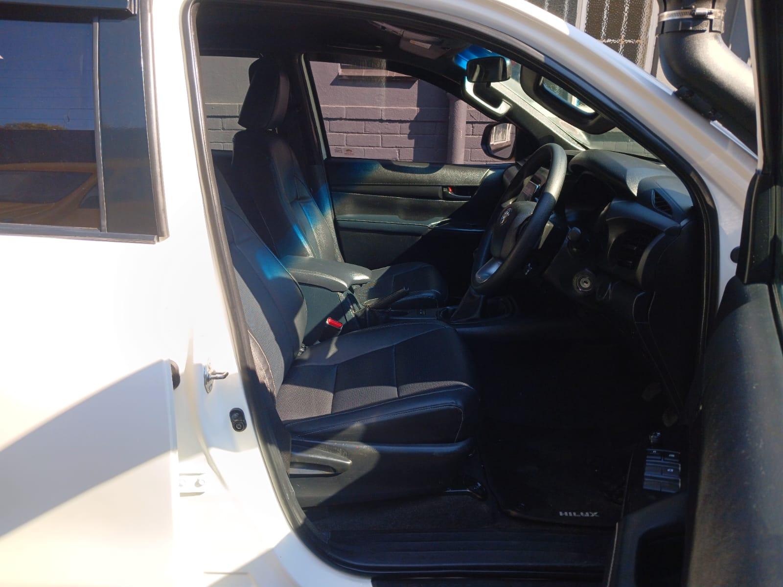 2023 Toyota Hilux 2,4 double cab 4x4 manual — photo 7