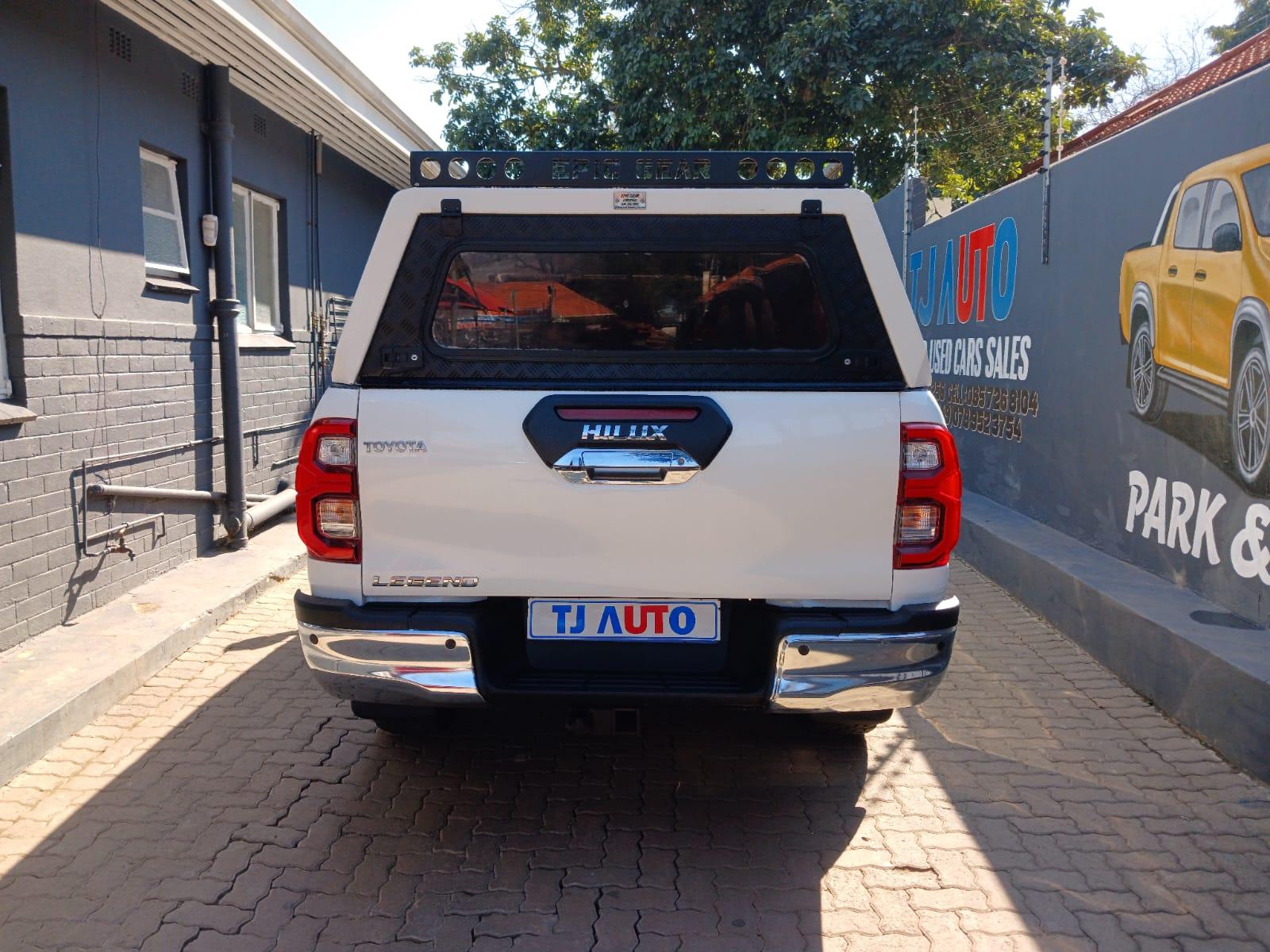 2023 Toyota Hilux 2,4 double cab 4x4 manual — photo 5