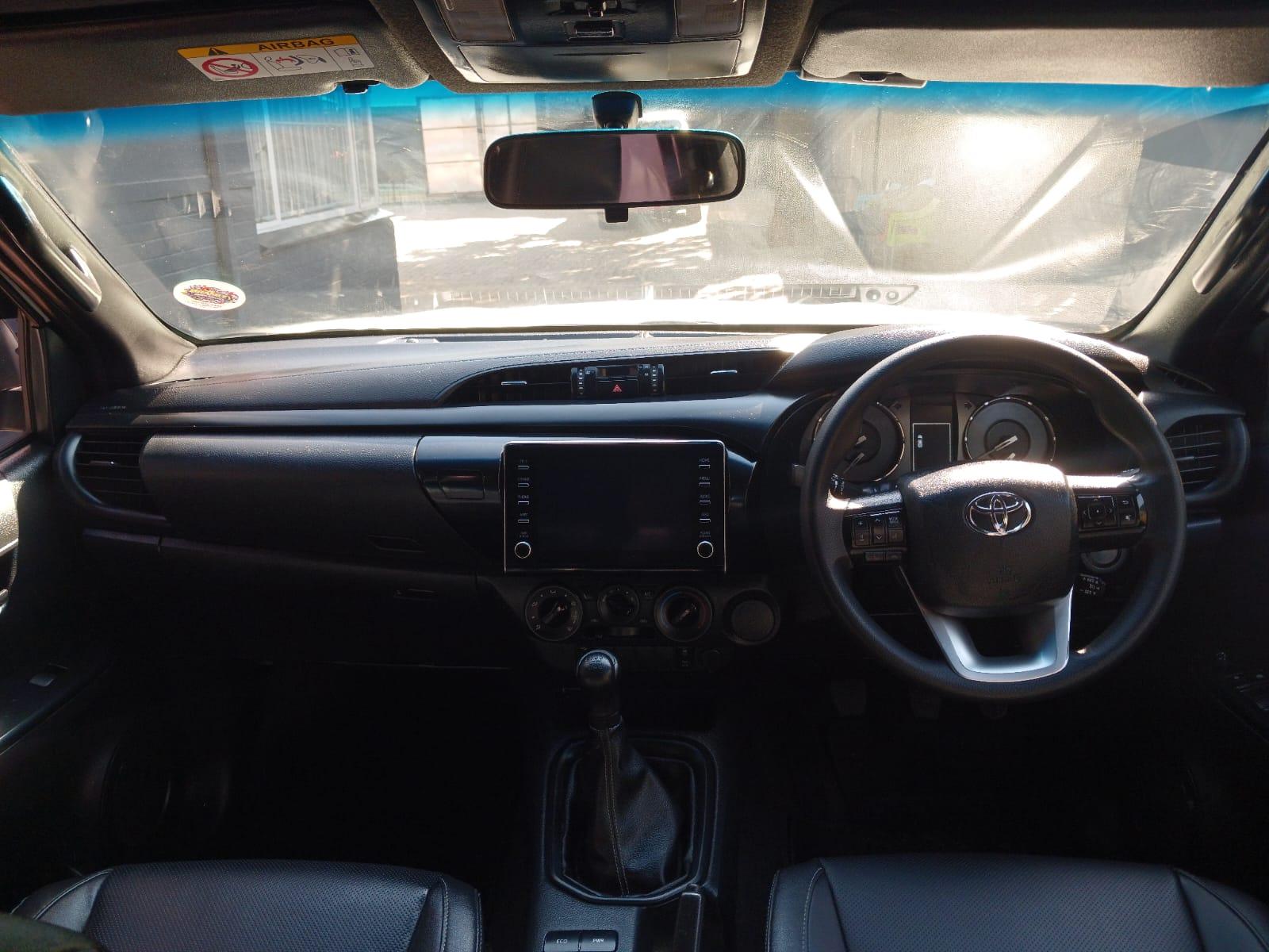 2023 Toyota Hilux 2,4 double cab 4x4 manual — photo 10