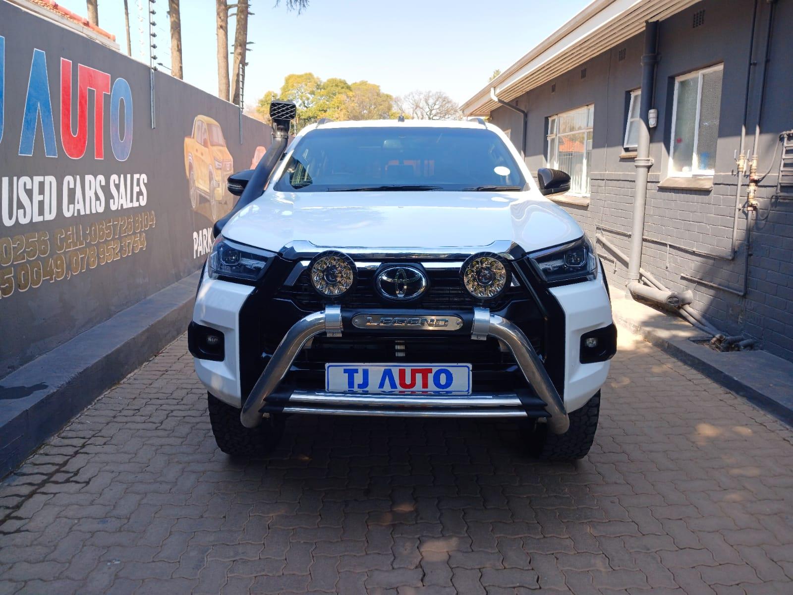 2023 Toyota Hilux 2,4 double cab 4x4 manual — photo 2